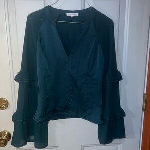 Lulumari polyester light weight dark green v neck top with bell sleeves sz M